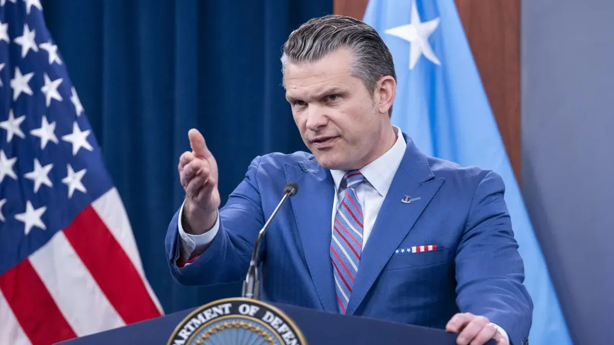 अमेरिकी रक्षा मंत्री पीट हेगसेथ ने किया बड़ा दावा, बोले- ‘सीजफायर के लिए गिड़गिड़ाया था ईरान’